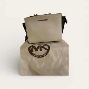 Michael Kors Cream and Navy Cross Body Bag